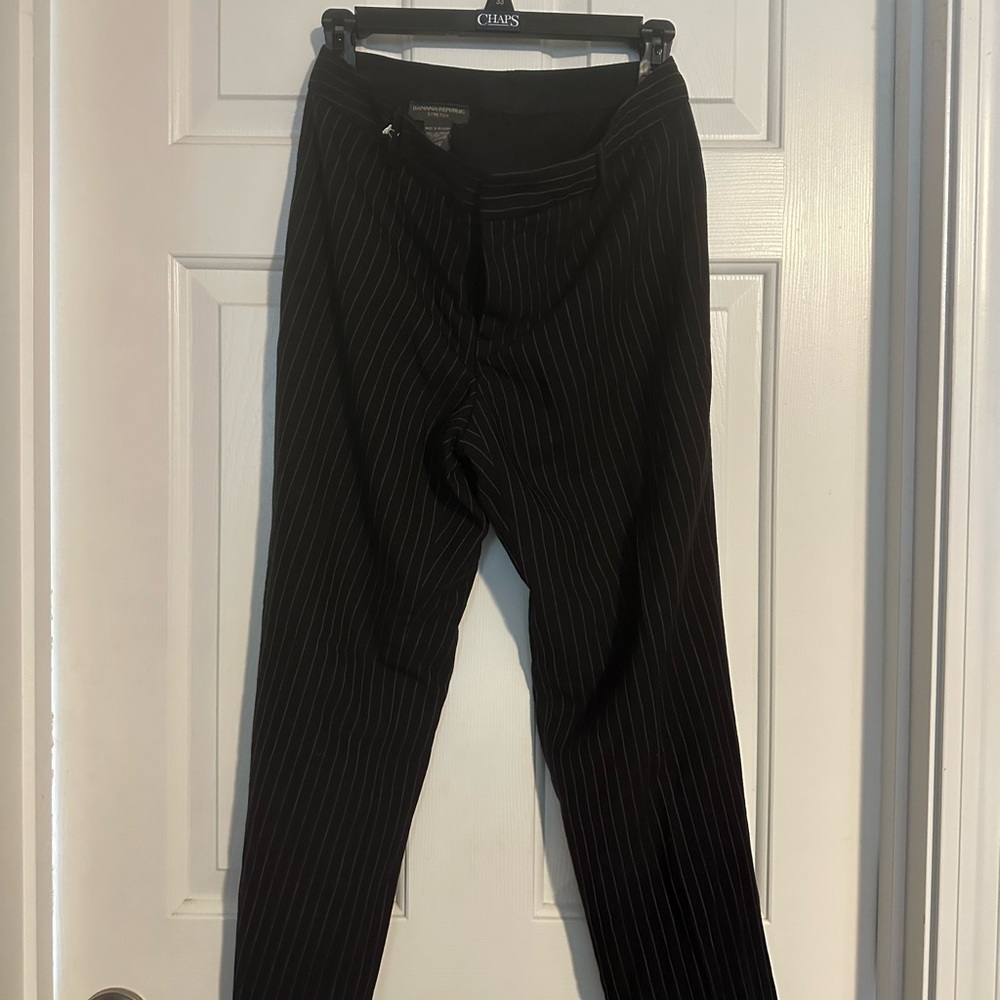 Women’s Dress pants Black Pin Stripe Banana republic